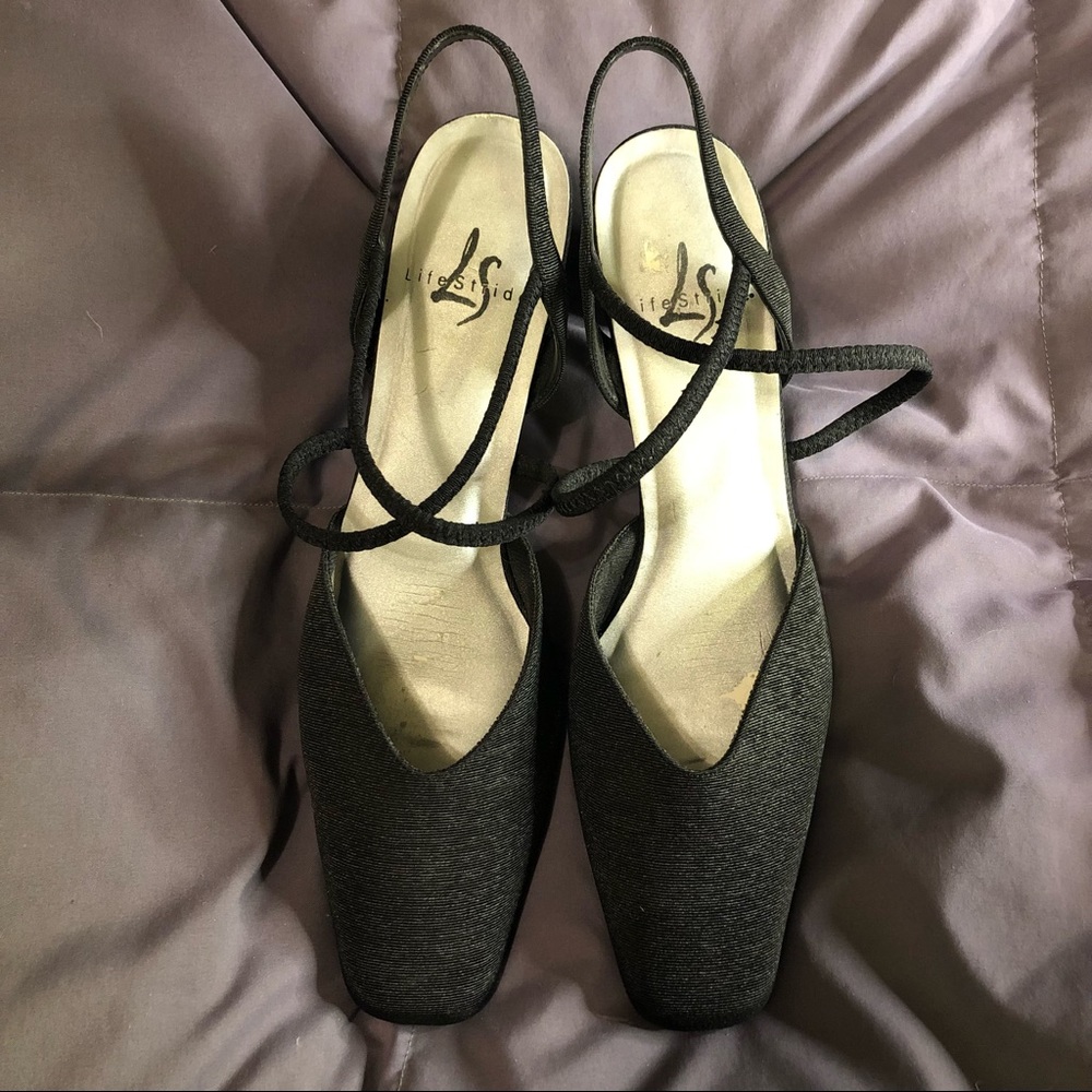 Life Stride Black Shimmer Fabric Pumps. 8 1/2 N.